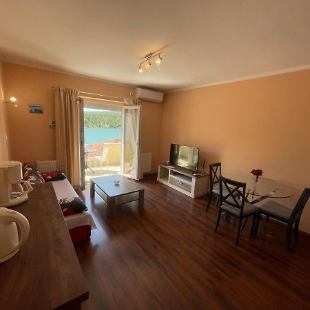 Apartments Duje Ribnica Оброваць Екстер'єр фото