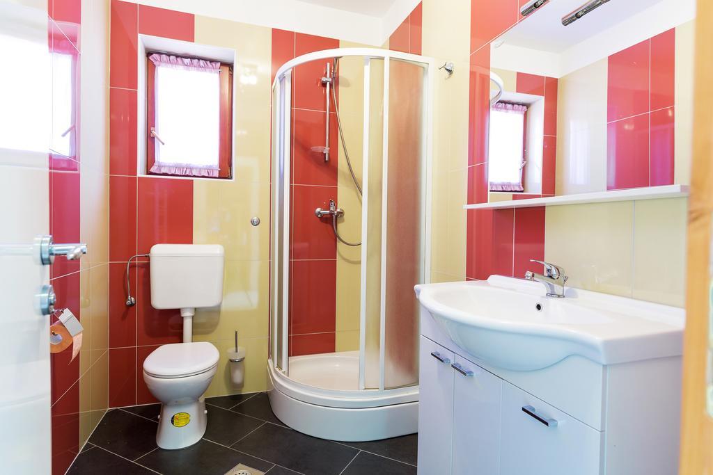 Apartments Duje Ribnica Оброваць Екстер'єр фото